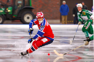 Comment le bandy a conservé sa propre identité à côté de sports de glace beaucoup plus mondialisés